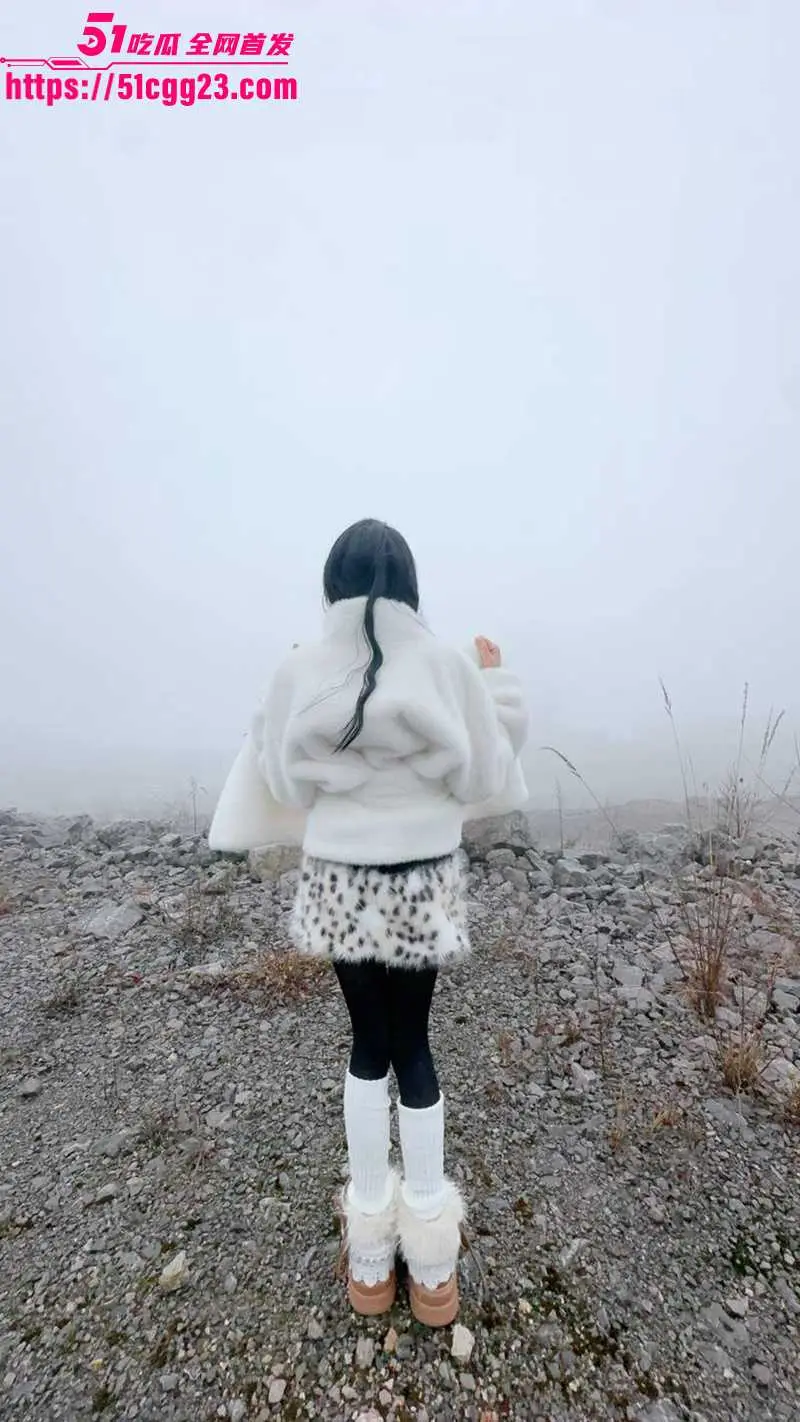 51原创小姨子的秘密 黑丝豹纹裙性感小姨子湿透骚逼 车震内射高潮逼水泛滥爆操到一直叫爽! 图2