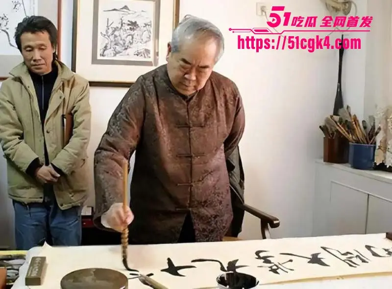 书法界泰斗 范曾 被90后娇妻 徐萌 伙同多名情夫骗走数十亿字画古董 黑历史陆续被扒 出轨视频曝光流出！ 图17