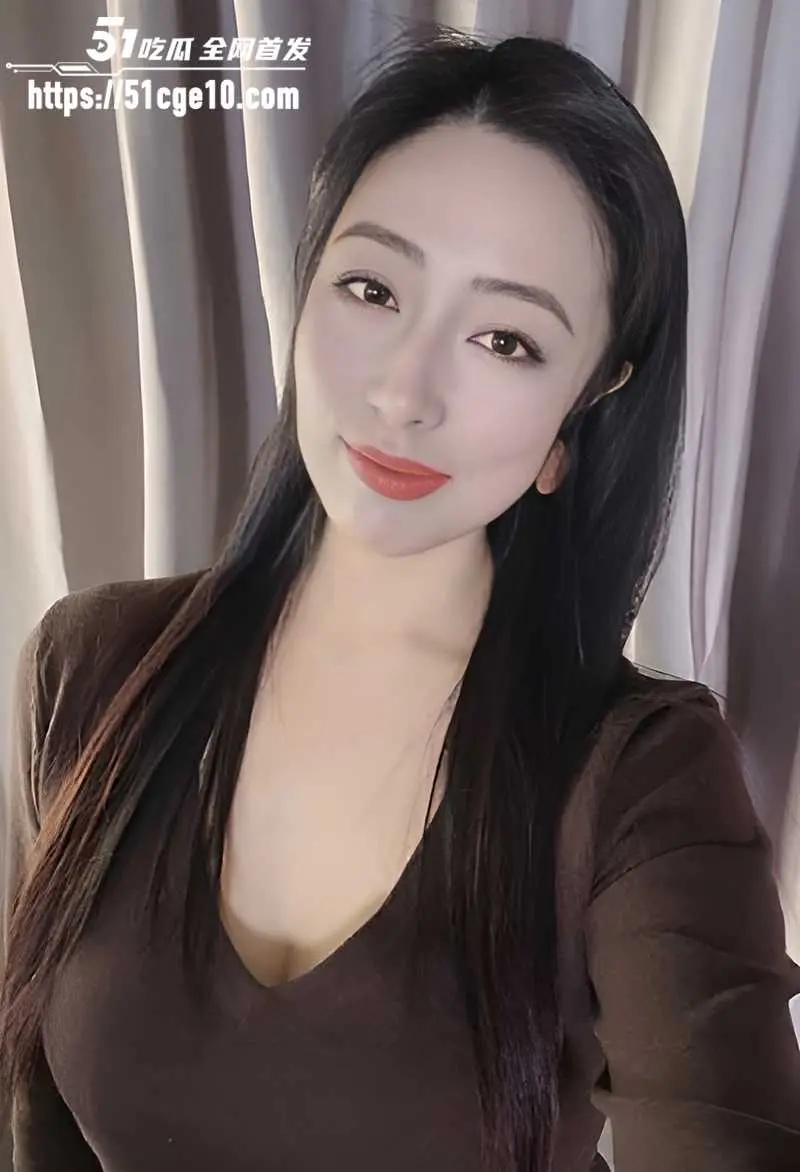 极品轻熟御姐裸聊约炮 揉奶撩穴自慰器猛震花蒂 打桩爆操淫语骚话不断! 图2