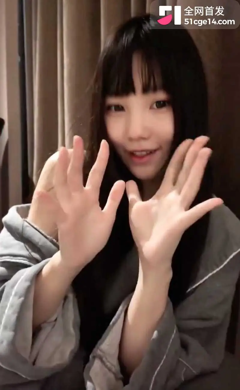 阿拉伯炮王 Gattouz0 大战20岁辣台妹 种马级大屌与白虎穴进行深度交流! 图5