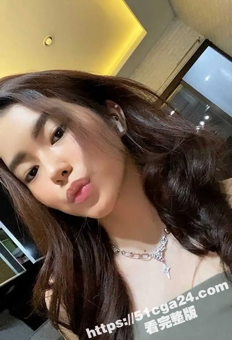 混血美女网红 jesslynnyangg 与前男友性爱视频流出 露脸口交车震 无套内射超反差! 图3