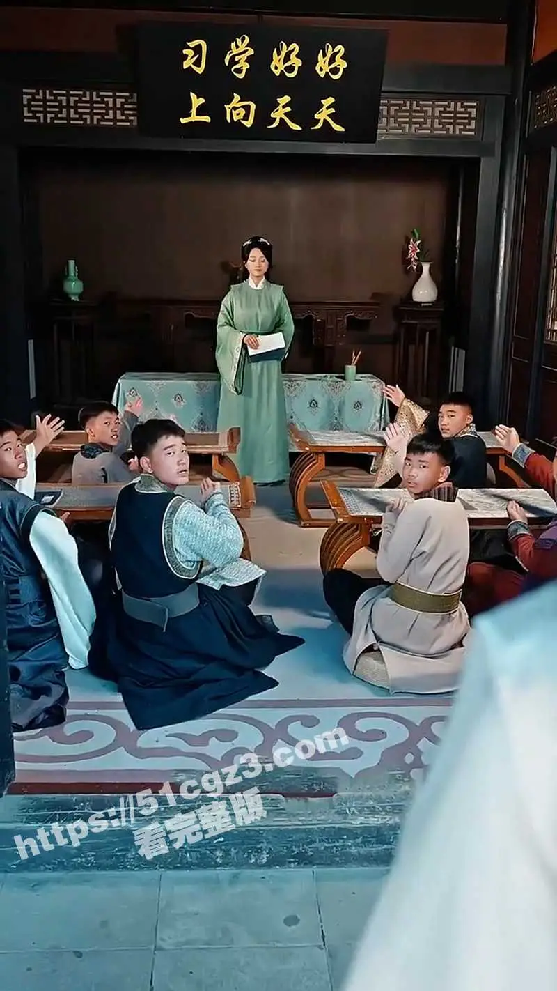 穿越短剧《开局女帝盯上了我的彩礼》我意外穿越古代当县令 女帝微服私访看上了我? 图2