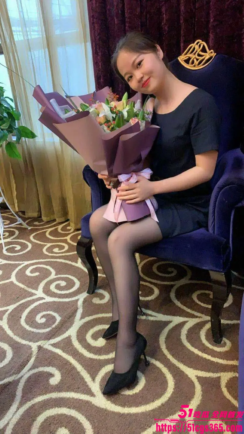 湖北武汉酒店销售 龚萍 不雅视频流出 表面职业白领私下裸陪客户 达成百人斩视频曝光！ 图4