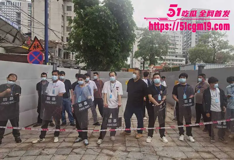 广州三元里村 破门抓人强拆视频爆火 多名业主被黑衣人拖走软禁 激烈场面引发围观! 图5