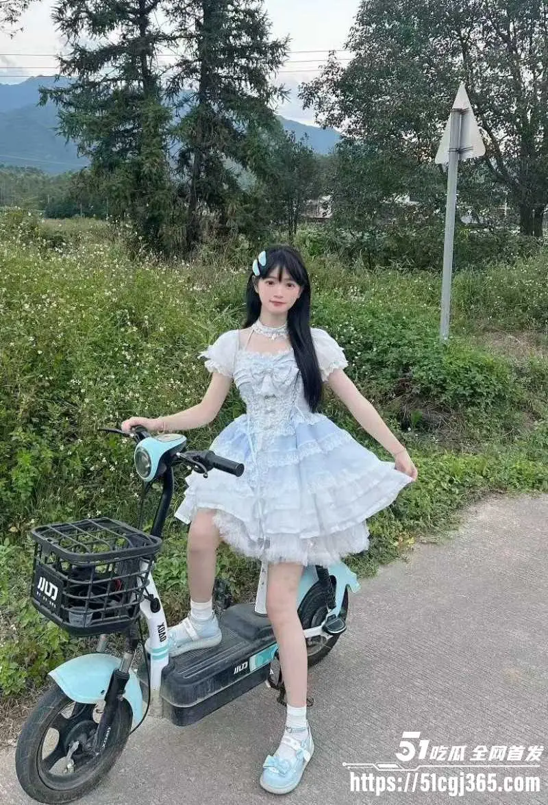 河南师范大学艺术生 梁亚楠 被富二代炮友玩腻后曝光 骑脸舔穴坐屌自慰 反差感冲破天际！ 图3