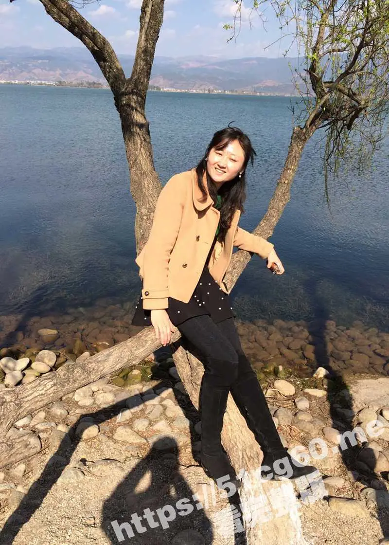 良家少妇控必备!知性微乳黑森林离异小少妇 石姐 被SM调教流出! 图1