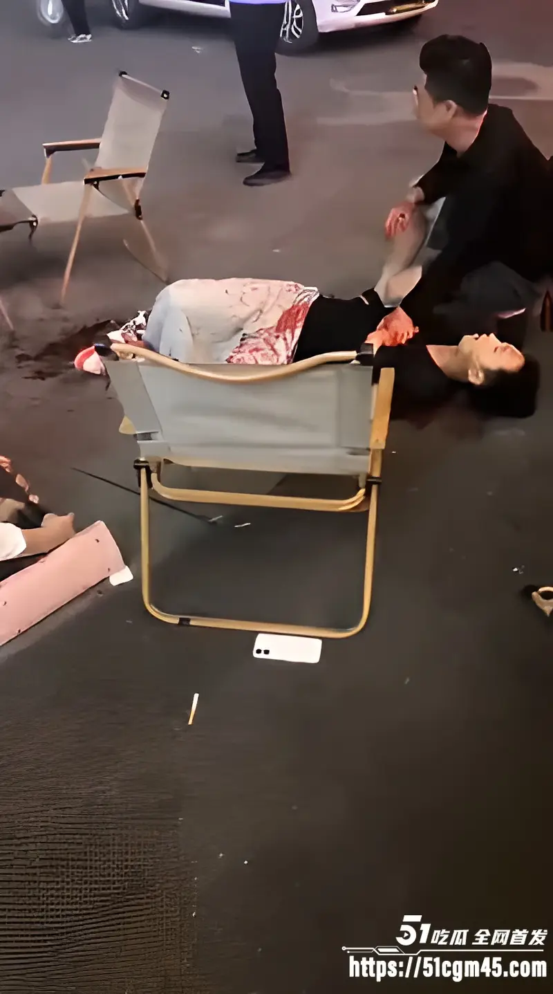 贵州突发情杀事件 小三手持匕首怒杀情人夫妻 二人当场死亡血腥无比 图8