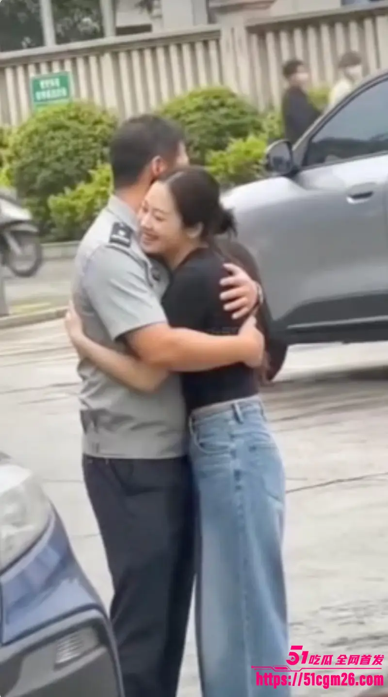 福建三明永安发生打人事件 女司机遭保安现场掌掴 场面激烈引发众人围观 图6