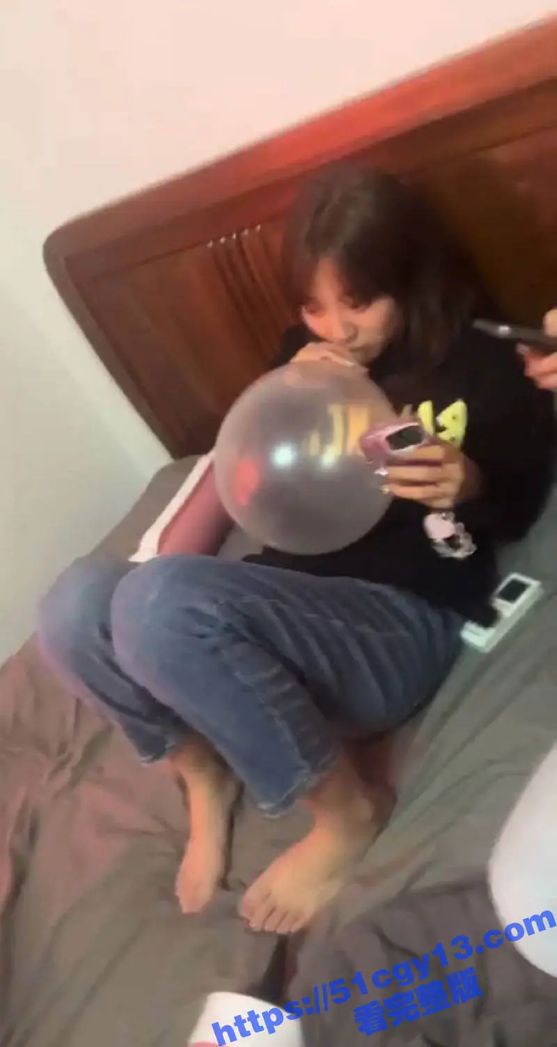 天津红桥区符文战士 贾悦蓉 不雅视频曝光 为了美味笑气竟甘愿献身金主 成为母狗性奴! 图4