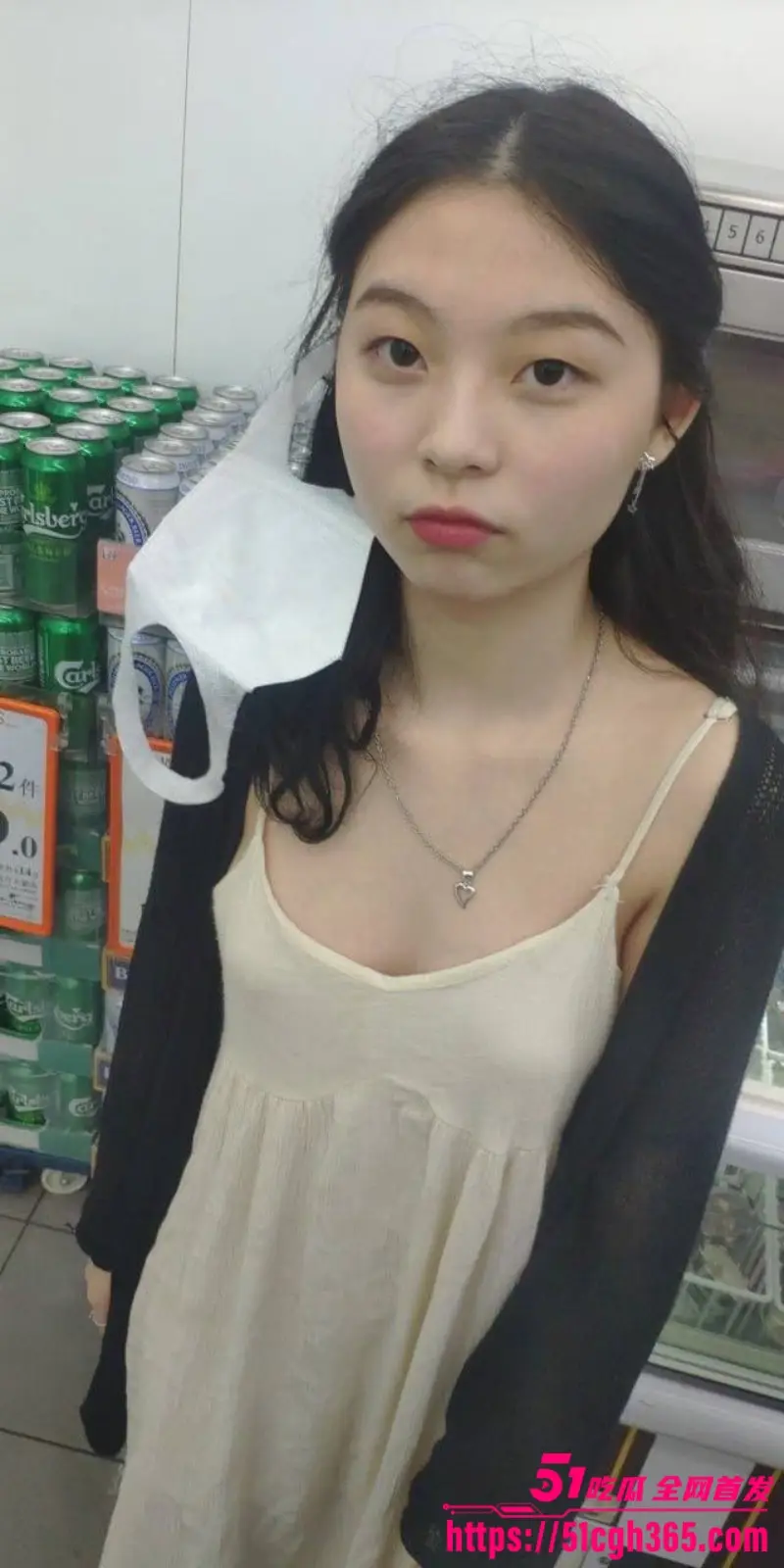 广东佛山E奶少女性爱视频流出 丰满乳峰被肆意揉捏 跳蛋震颤骚穴 菊花肛塞手铐紧缚 无套后入刺激十足！ 图7