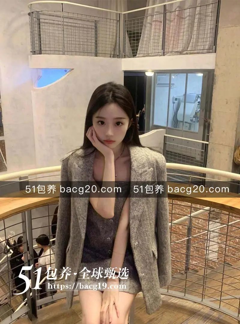51包养 高端私人定制 | CQ022610 C罩杯大奶实习生 质量保真 假一赔十 图1