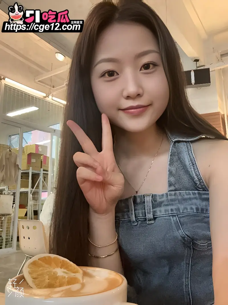 情侣泄密系列 上海反差婊 被男友无套爆操蜜穴 媚叫不止极其骚浪! 图1