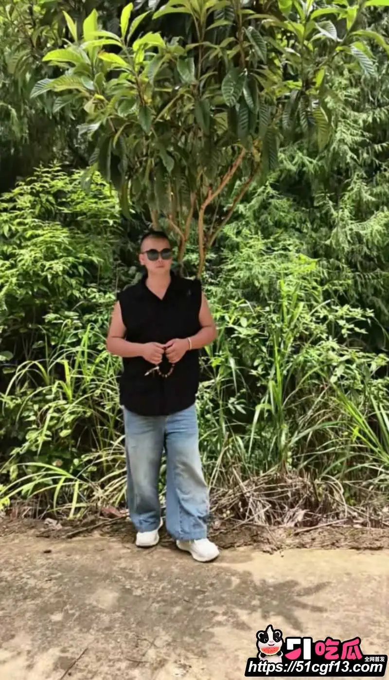 抖音网红 贵州荣哥 公益人设崩塌 台上国际救援 台下脚踏多船 多次出轨渣男实锤！ 图8