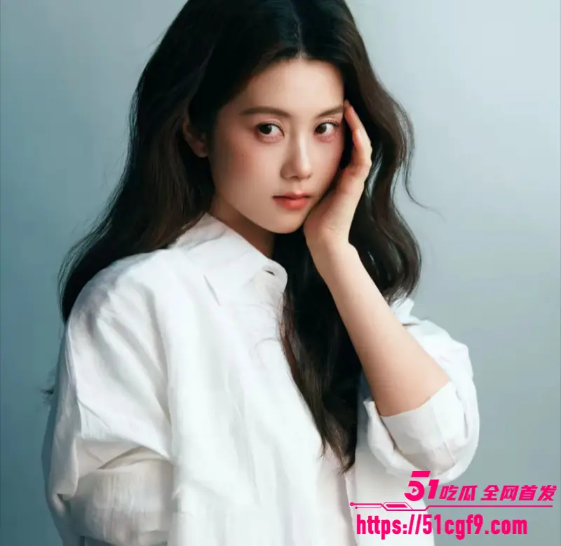95后男演员 蒋龙 曝出新恋情 女主身份成谜 陈思诚绿帽癖再度引发关注! 图13