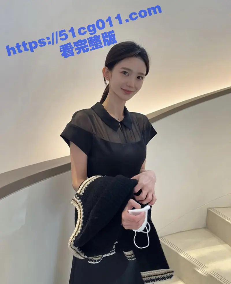 露脸才是王道!明星气质推特极品拜金女神 小村花 大尺度私拍合集 蜂腰蜜桃臀女神被金主各种爆操! 图4
