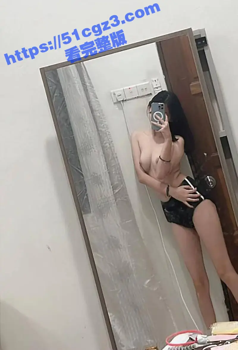 马来西亚IG网红 Jcbb 高颜值小骚货淫骚自慰私拍流出 水嫩蜜穴被大屌无套抽插 大奶上下晃动 淫叫不止 图3