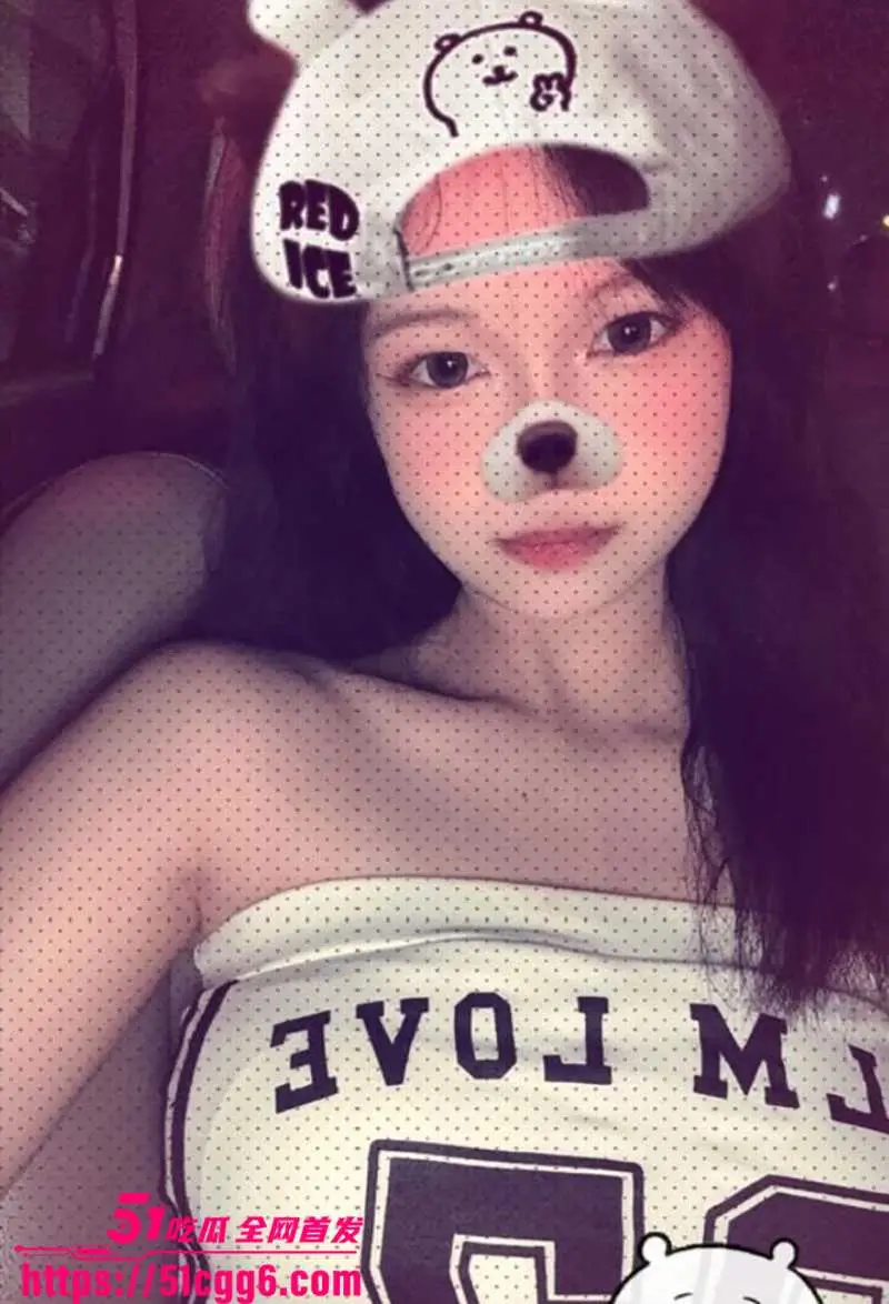 马来西亚 20岁学生情侣 商场车震遭老处女撞破怒斥 被人肉扒出更劲爆淫片 户外全裸玩撅臀爆操 粉穴被干到外翻流精! 图3
