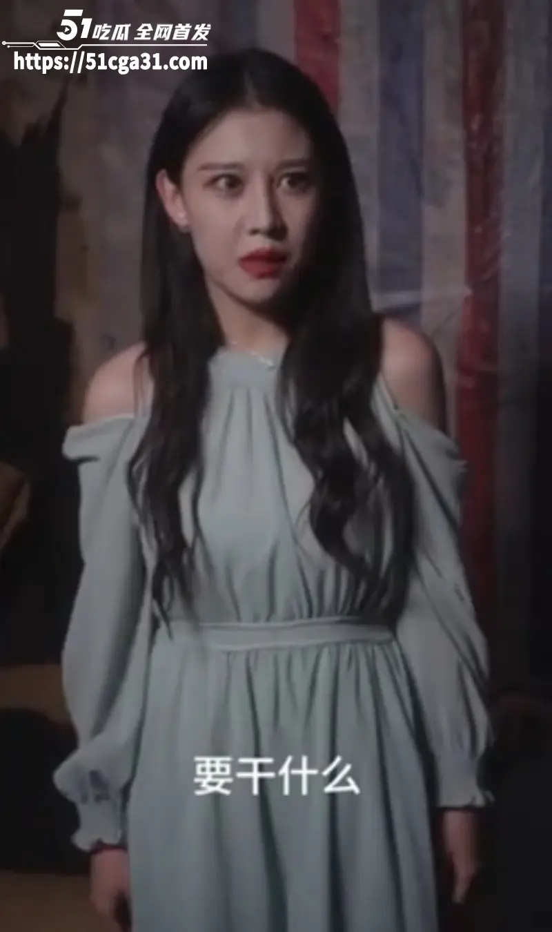 擦边短剧《妖孽人生》 痴呆守村人与少妇偷情被揍 意外恢复如初 从此开启惊天桃花运! 图4