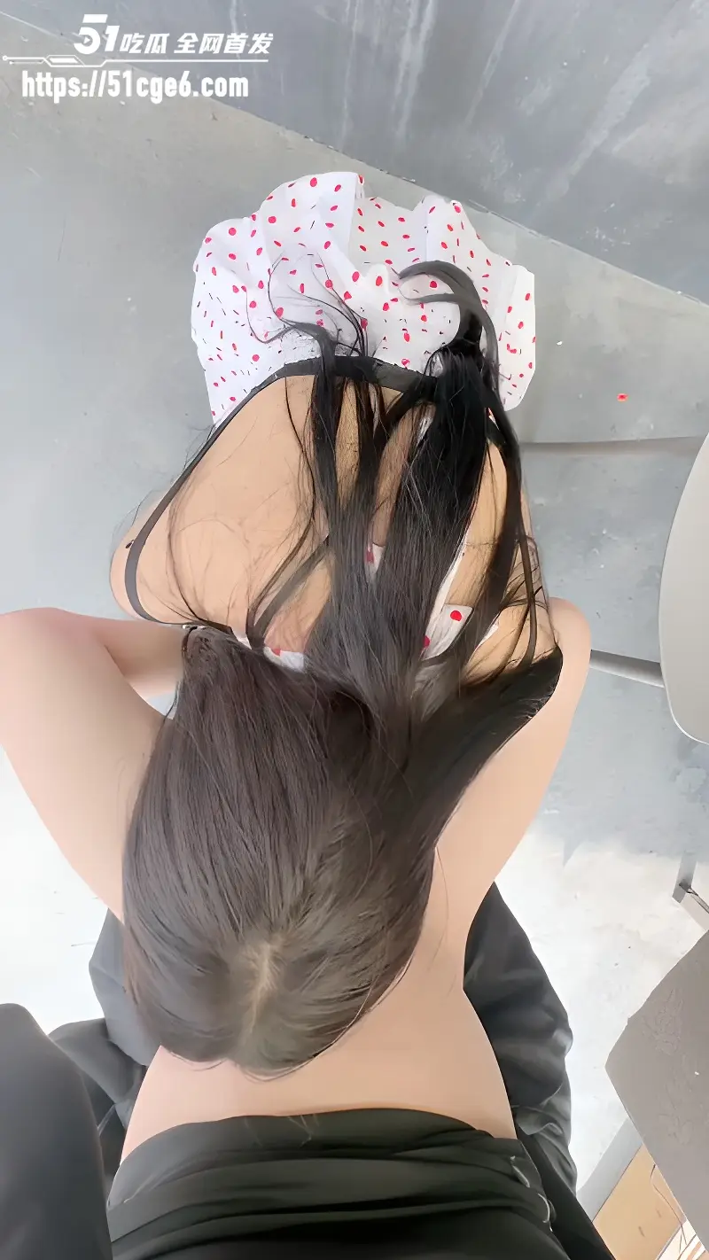 51原创小姨子的秘密 小姨子户外足交深喉刺激外露 回家被姐夫狂操内射骚穴 图2