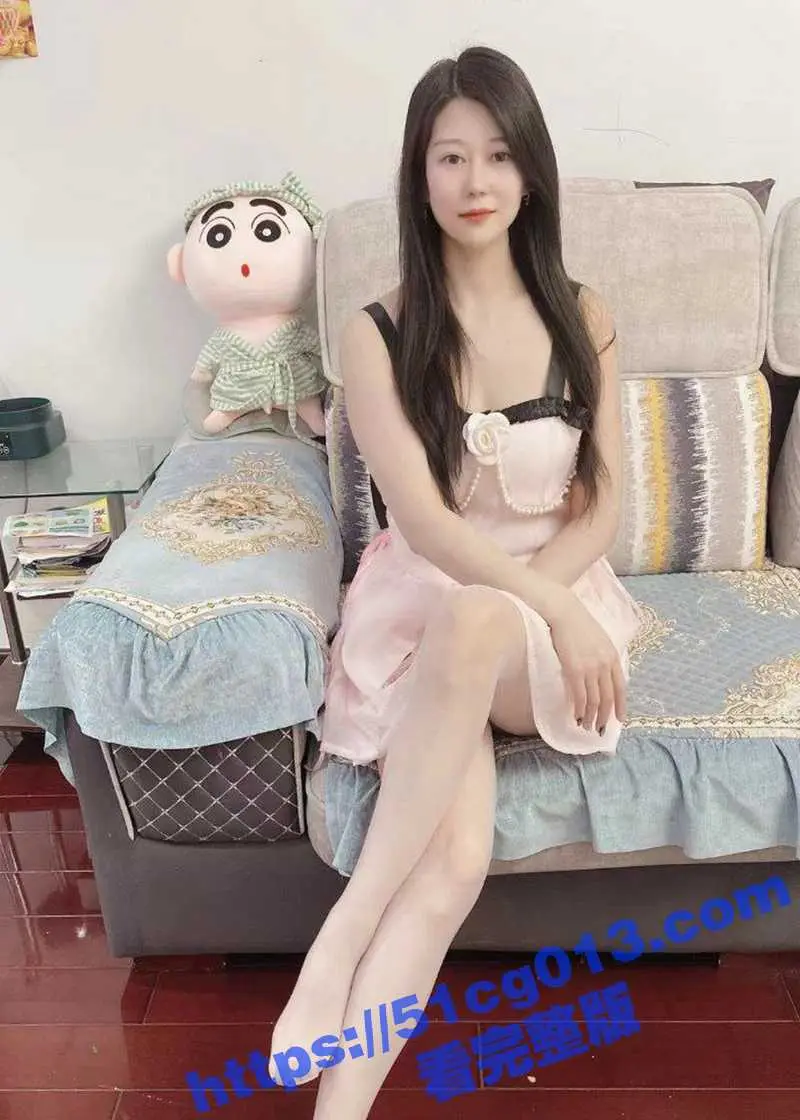 曝光河南濮阳花店老板娘 林佳彤 趁老公出差带炮友回家偷吃 极品大奶翘臀被情夫扯烂丝袜暴力后入嫩穴! 图3