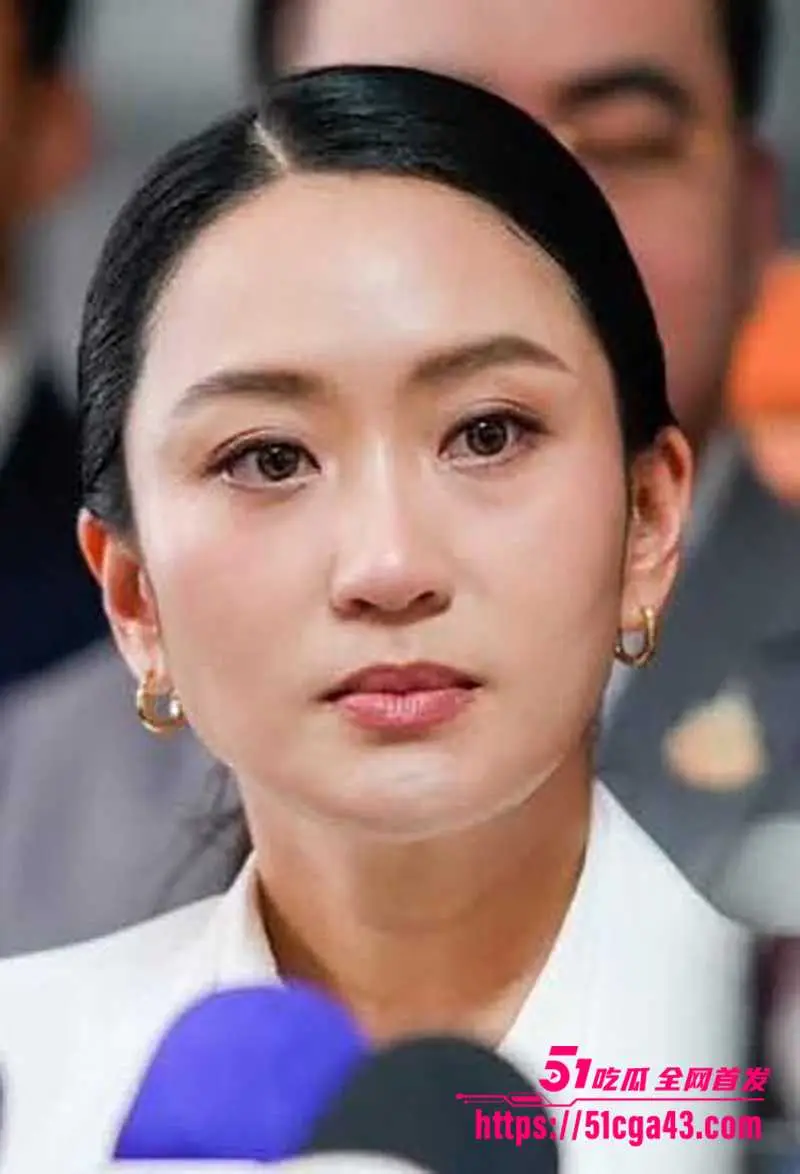泰国女总理 佩通坦钦那瓦 深陷出轨风波 黑客破解与小鲜肉性爱视频流出 完美露脸尺度劲爆! 图4