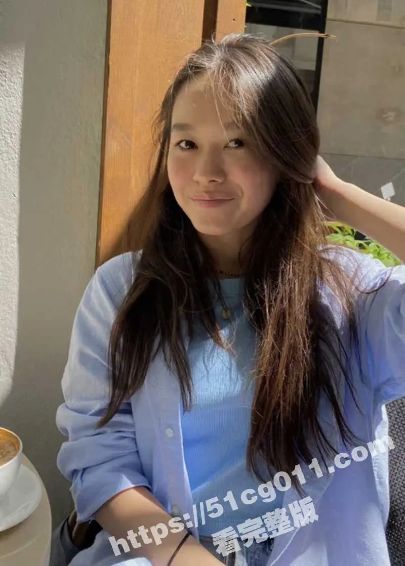 媚外留学生甘愿做洋大人母狗 私拍抽打淫穴和脸 配文“请利用我的洞”太贱了！ 图4