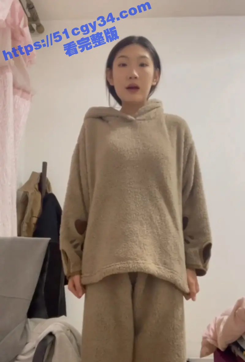 内蒙古05年纹身嫩妹 姜寒琦 为满足虚荣心不惜撸裸贷 无力偿还逾期后 遭债主无情曝光! 图1
