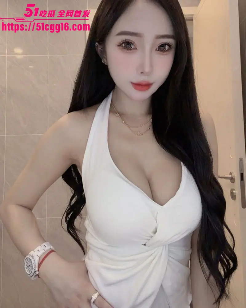 极品巨乳少妇 妍妍 早期露脸口交做爱视频流出 笔挺豪乳令人垂涎欲滴 后入臀浪翻滚不停！ 图3