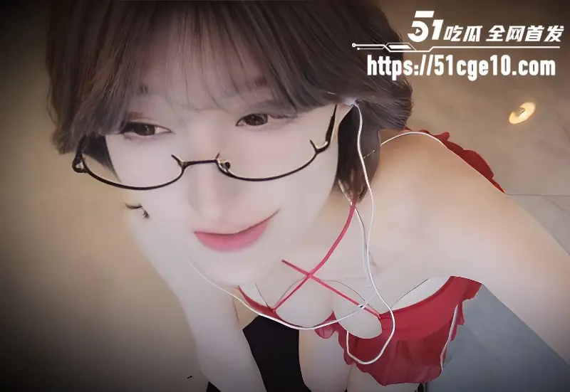 顶级ASMR博主 张爱玲 合集 涩涩痴女上司调教和小姨的新年礼物哪个更令你把持不住 图3