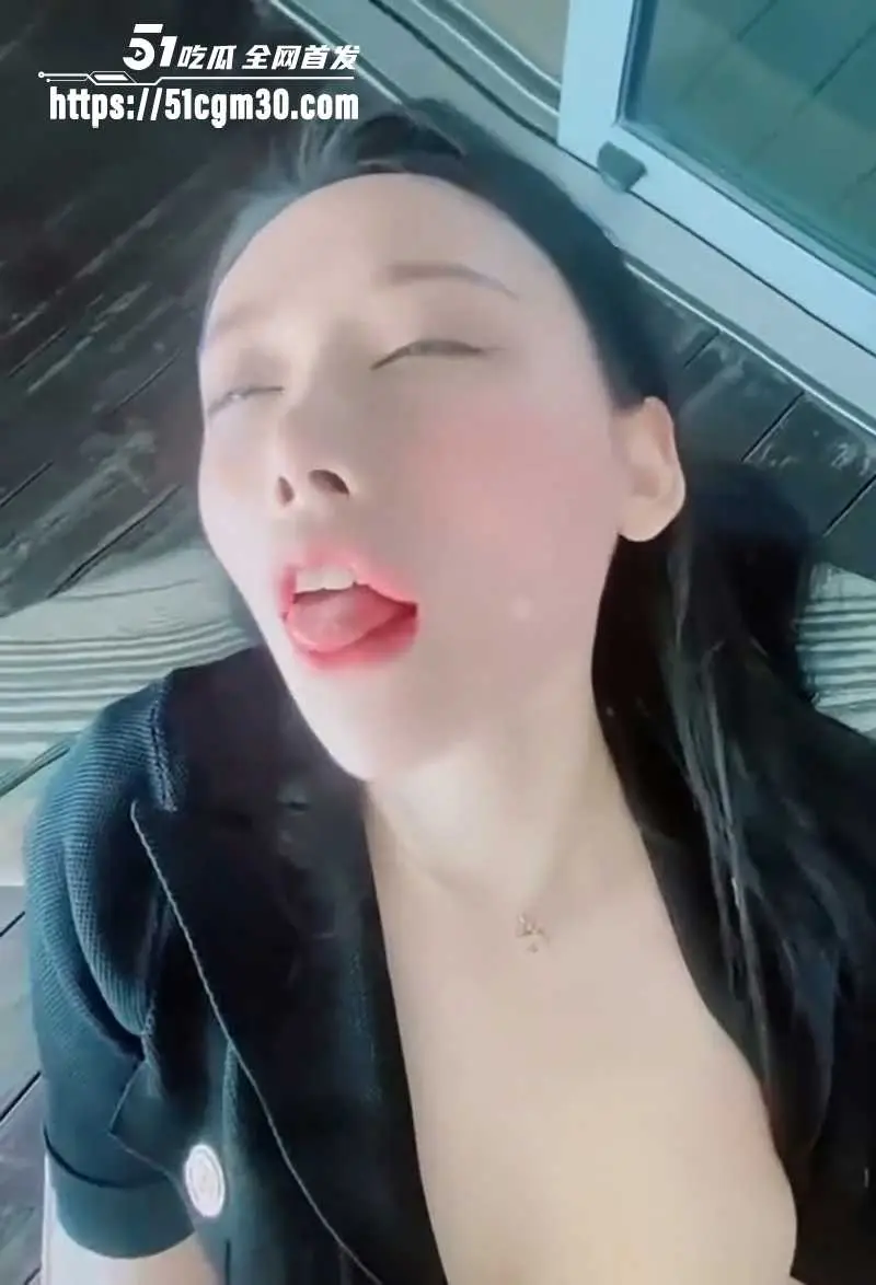 御姐网红 赵语慕 当富豪性宠 舔蛋毒龙极度销魂 露脸被虐M属性拉满 图8