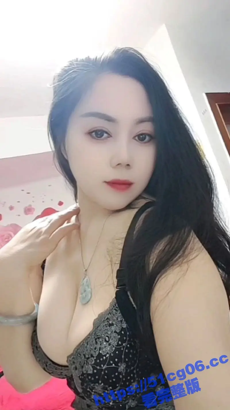 莞式全顶级一条龙!泉州女人味十足30岁丰满E奶御姐 服务顾客露脸自拍 图1