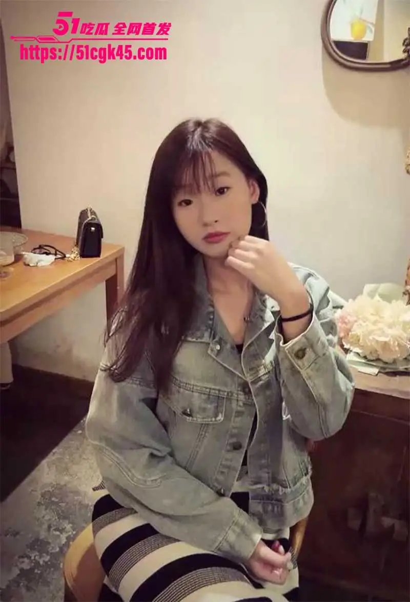 长春精神小妹 张诗彤 不雅视频流出 颜值清纯反差十足 露脸挨操还卖萌 舔屌无套花式爆操！ 图1