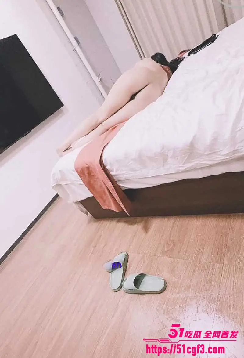 乱伦博主 我嫂子 偷情新作 两天没操就主动求欢 被狂操俩点竟犹不满足 图1