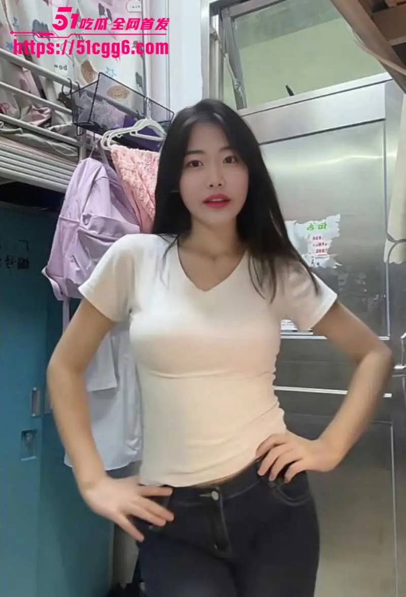 广东大二清纯学生妹 杨云菲 网贷视频流出！果冻奶小骚货为还债录裸拍 脱光被金主远程调教！ 图3
