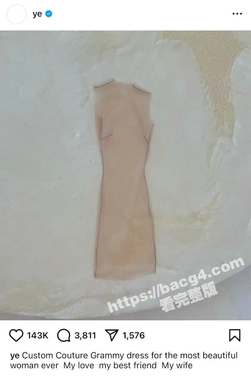 侃爷娇妻真空亮相格莱美红毯 公然上演户外露出 全场惊呆!这尺度 连镜头都不敢眨眼 图8