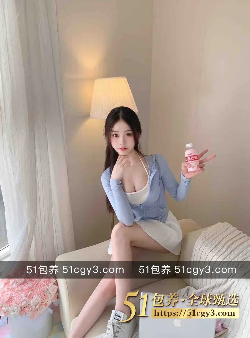 51包养 高端外围 | WZJ031702 杭州纯天然零整学生妹 肤色雪白活泼可爱 图3