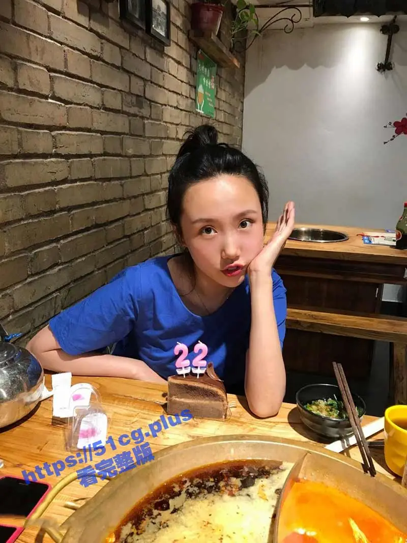 河北石家庄学院 李婷 性爱视频流出 饥渴反差婊迎合暴操 圆润巨乳被炮友疯狂蹂躏! 图1