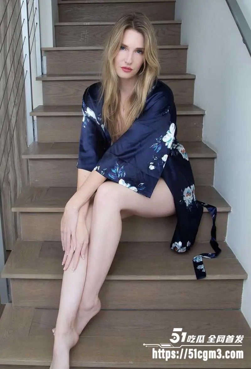 美国艳星女优 AshleyLane SM调教合集 绳缚炮机双重暴击 鞭打虐肛玩法变态 英气脸蛋高潮扭曲! 图1