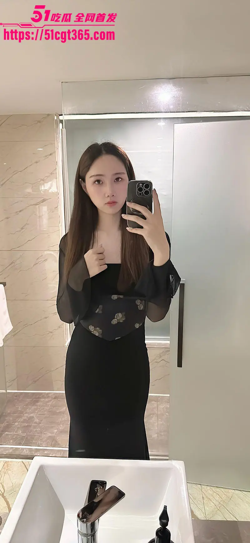 南京高颜值TS伪娘 胡静静 御姐颜值性感大长腿 肉丝黑丝制服诱惑 飞机杯自慰手冲狂撸精液喷射! 图3