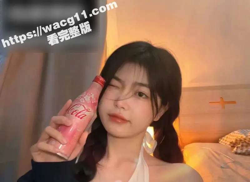 沈阳反差婊张梓涵 性感的肥臀母狗 人前清纯人后骚逼 翘起美臀被疯狂后入抽插 图2
