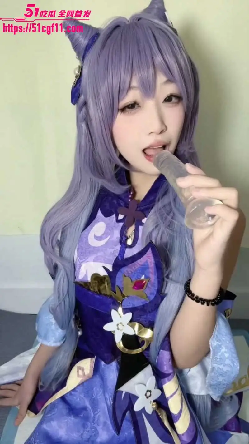 二次元绝美Coser 淫语私拍 诱人丝足近景挑逗 水晶棒插穴高潮迭起! 图2