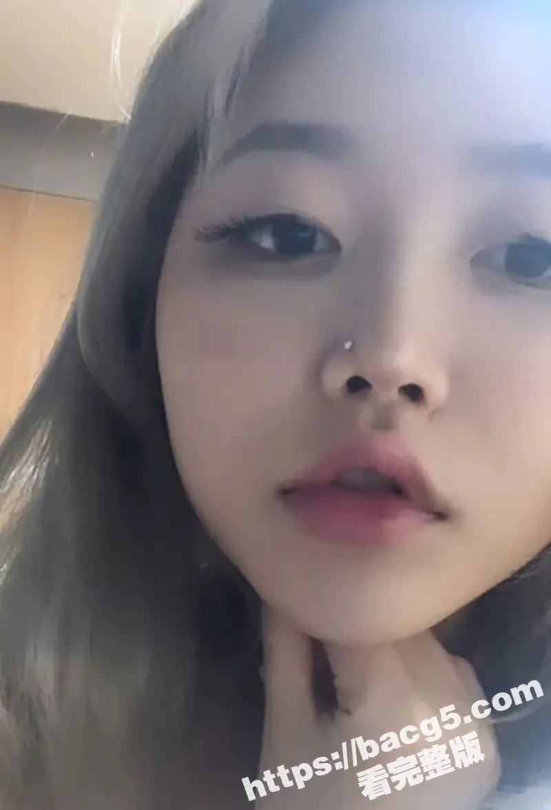 知名混血网红反差女 shaixbi 订阅做爱私拍泄密 口交舔穴花样百出 带肛塞蹶翘臀迎接洋屌后入 图2