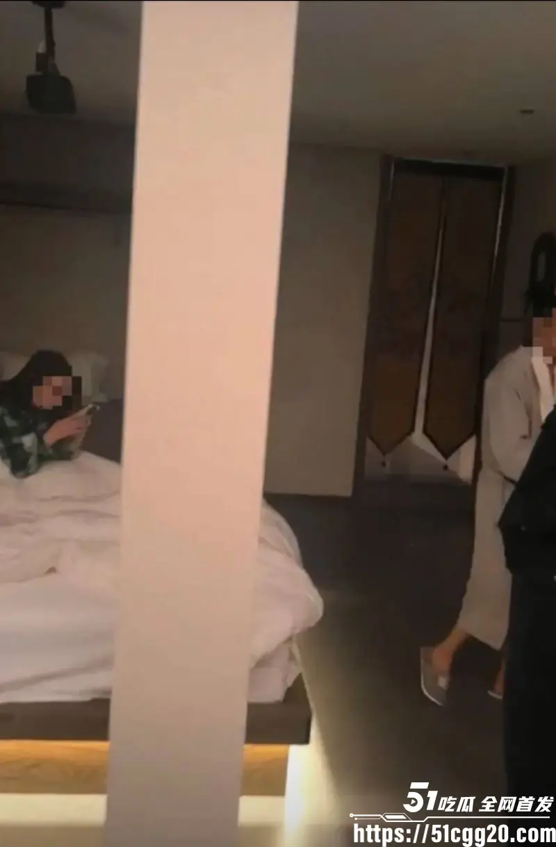 云南玉溪农业局副局长 张颖 婚内偷腥被妻子实名举报!与红塔银行陈捷妤酒店激战捉奸在床 引爆官场地震! 图19