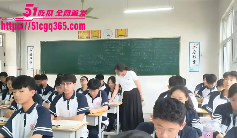 河南风骚女教师 杨悦悦 与炮友啪啪视频流出 身材妖娆蜜穴粉嫩 翘臀后入浪叫连连! 图3