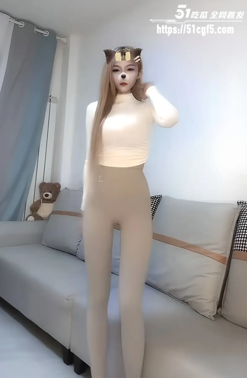 快手网红 乐乐baby 私拍视频 精神小妹疯狂自慰掰鲍指奸 阿黑颜口水狂流! 图2