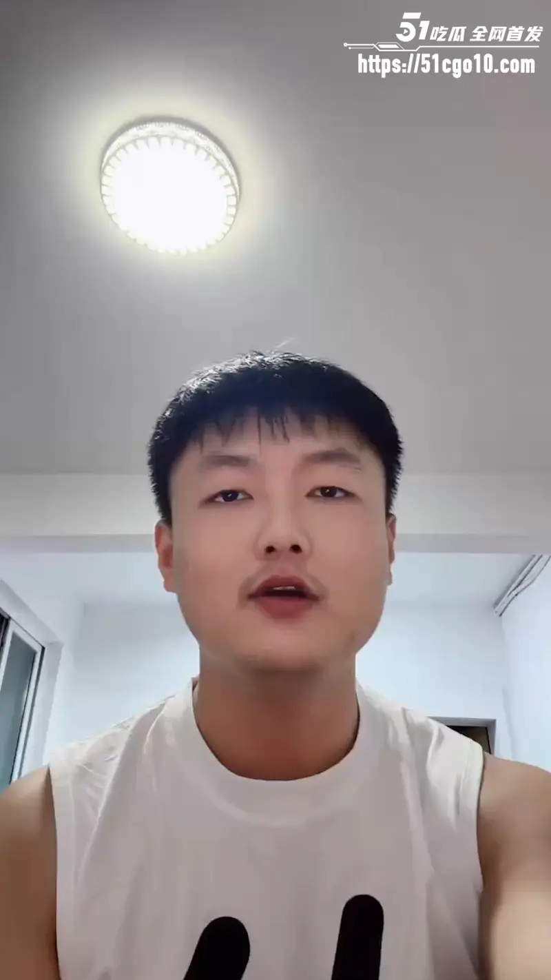5000条辱骂私信是什么体验?南京烤猪蹄店 因一句爹们吃烤猪蹄了 被女拳网暴到关店 图5