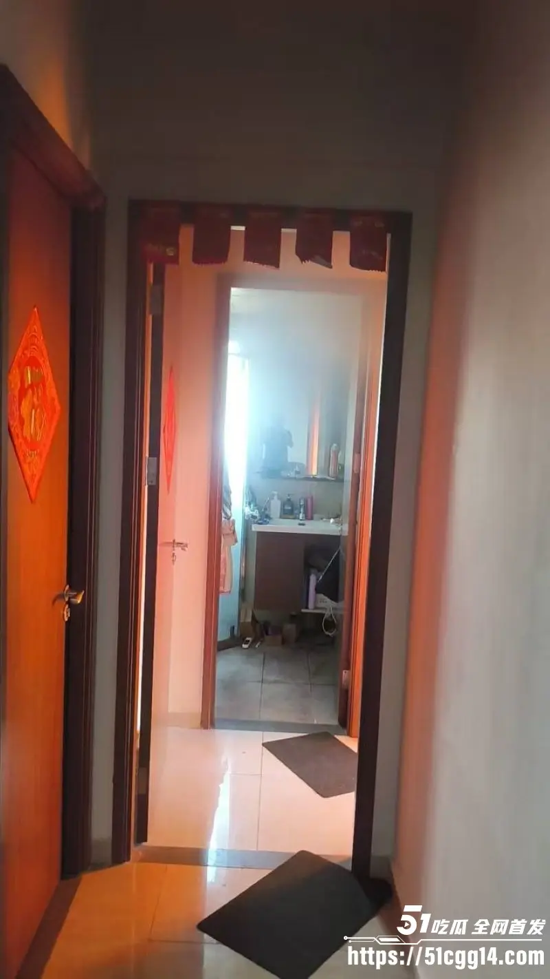 广东珠海香洲区绿景玺悦湾小区 业主酒后纵火在业主群直播预告 提醒大家撤离吓坏全楼 聊天记录现场视频流出! 图3