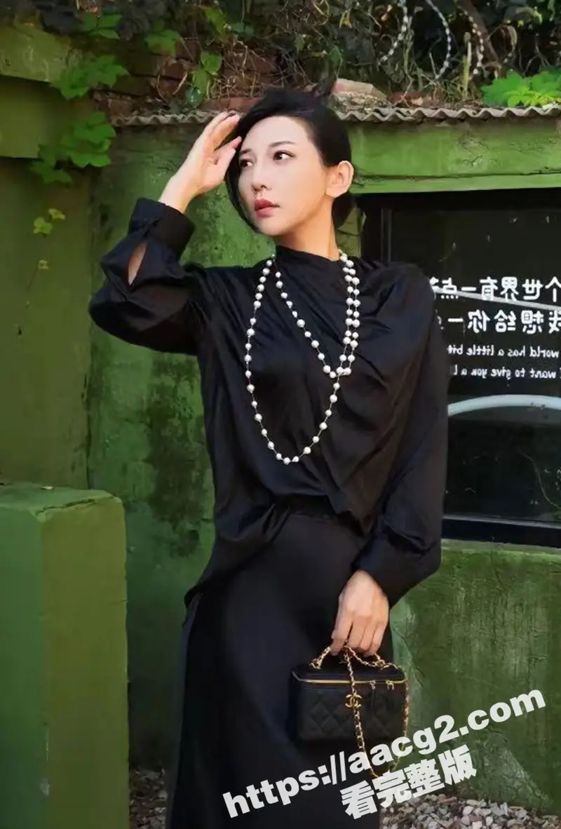 抖音御姐网红 王哥 私拍勾引金主视频流出 黑色蕾丝情趣装 全裸骚舞太撩人 图4