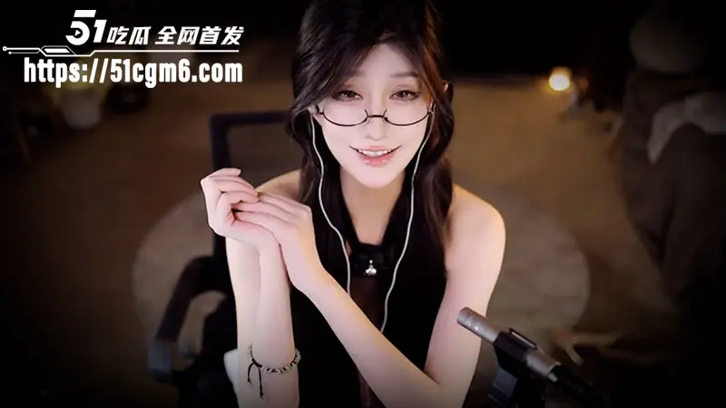 虎牙顶级ASMR博主 张爱玲 女仆咖啡厅VIP服务 清纯御姐变骚浪母狗 耳边娇喘舔耳揉奶挑逗 反差感拉满 图1