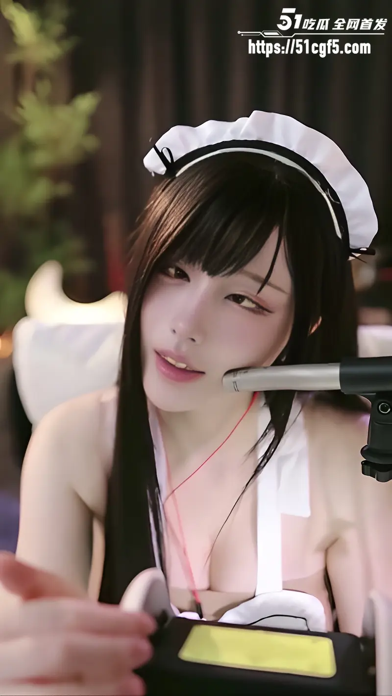 极品女神 一色雨 定制福利 美腿丝袜寸止ASMR 舔耳挑逗声音淫靡 图2